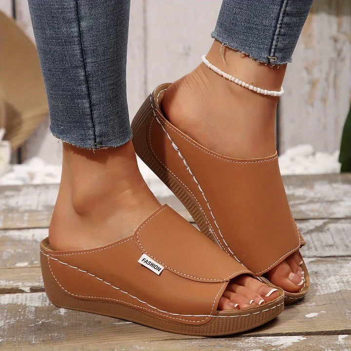 Glinda | Slip-on Sandals